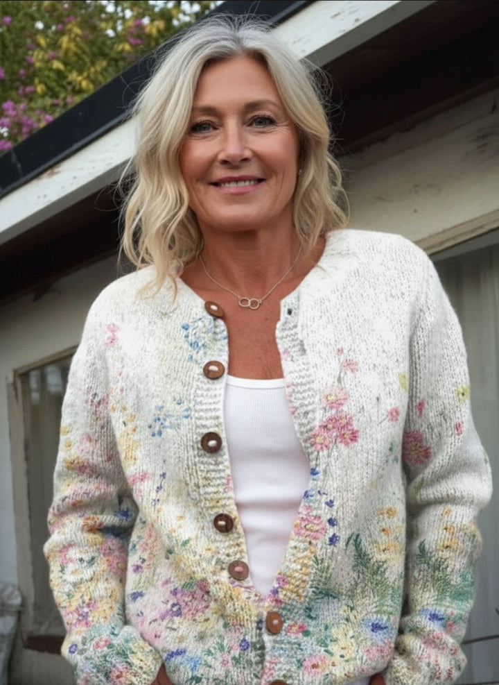 Daphne – Vintage Flower Art Print Buttoned Cardigan Sweater
